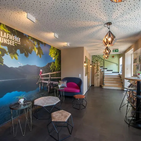 Πανσιόν Schlafmeile Traunsee 3*