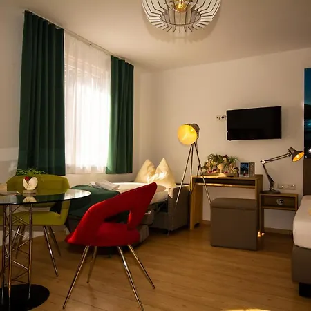 招待所 施拉夫迈勒特劳恩旅馆